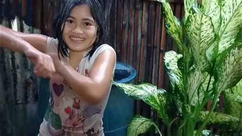 pinay teen naliligo|Ligo ta'g Ulan .